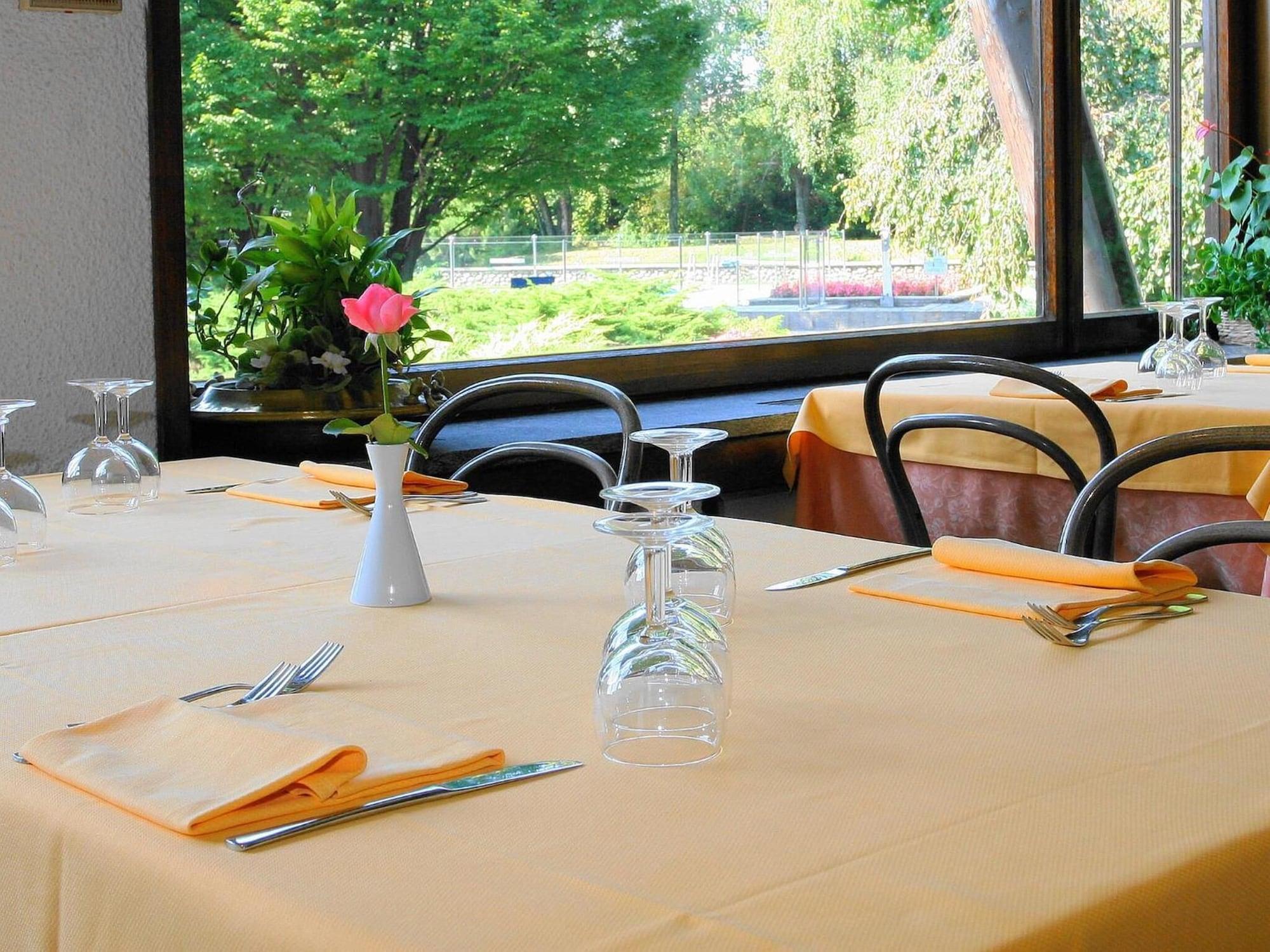 Golf Hotel Lainate Exterior foto